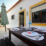 Casa Nova - Paderne - Moradia Com Jardim Paderne (Faro)